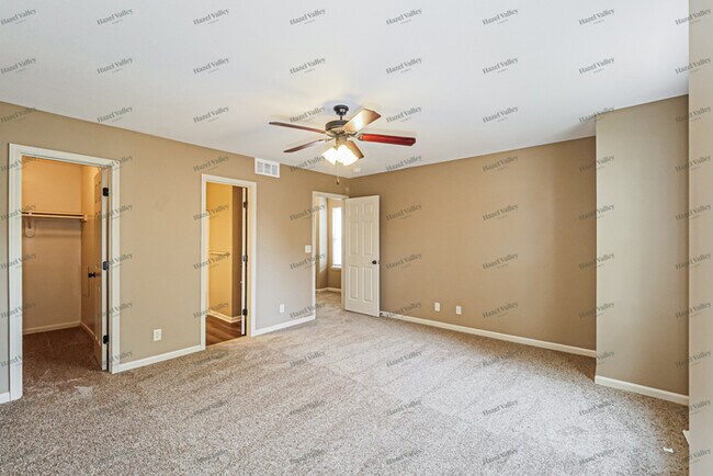 Building Photo - 517 SW 15 St