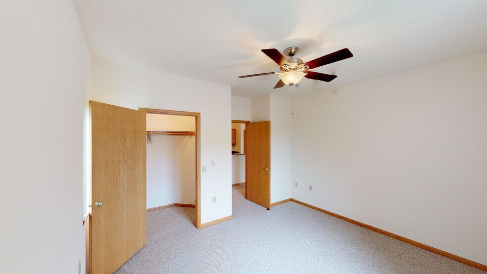 Building Photo - 2899 Mickelson Pky