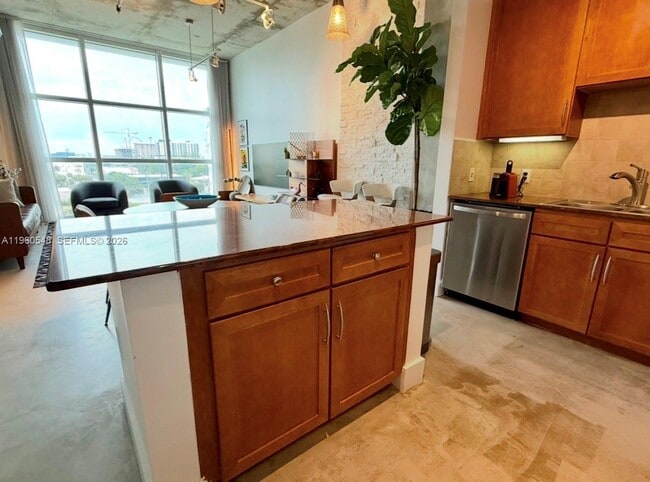 Building Photo - 2001 S Biscayne Blvd