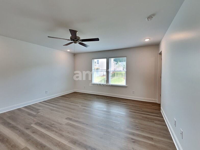 Building Photo - 1394 Soapstone Rd