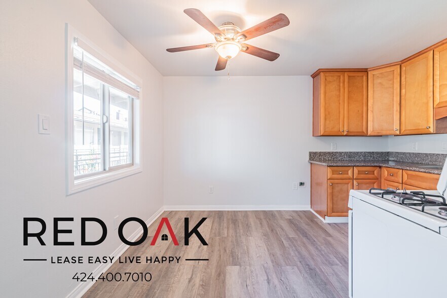 Building Photo - 4324 Walnut St