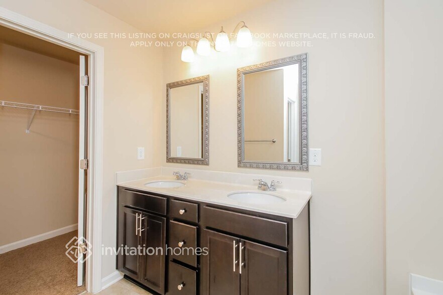 Building Photo - 7369 Stone Bluff Dr