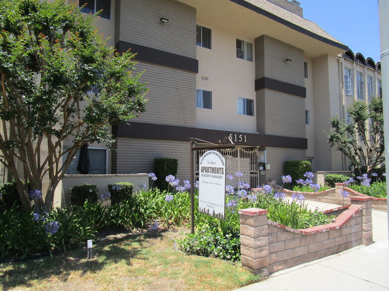 Front of Building - Regency Gardens