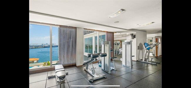 Building Photo - 335 S Biscayne Blvd