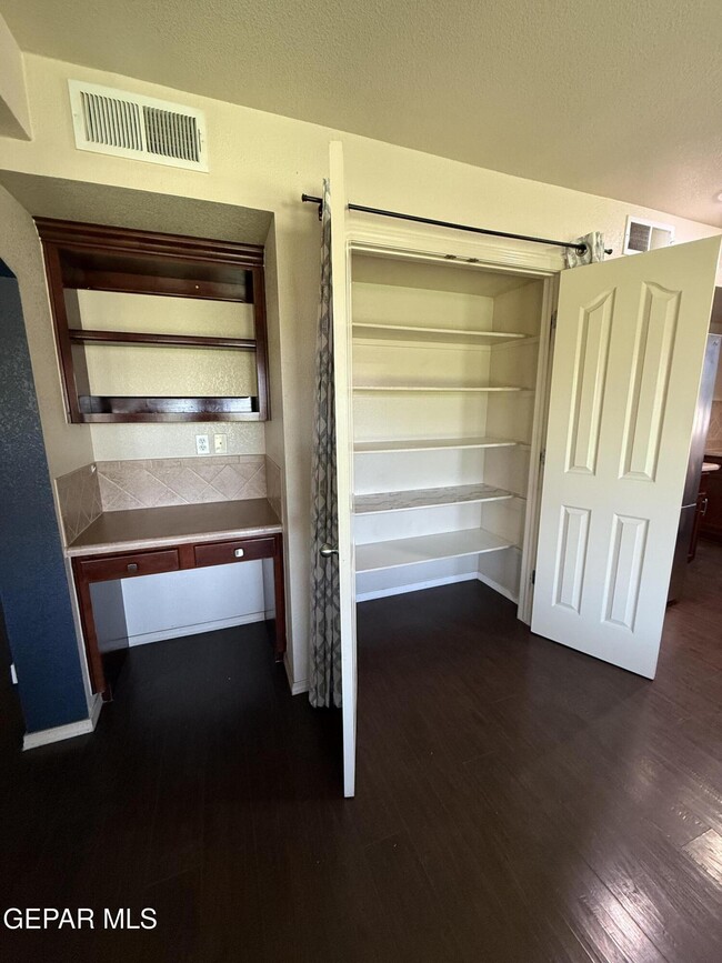 Building Photo - 12557 Paseo Lindo Dr