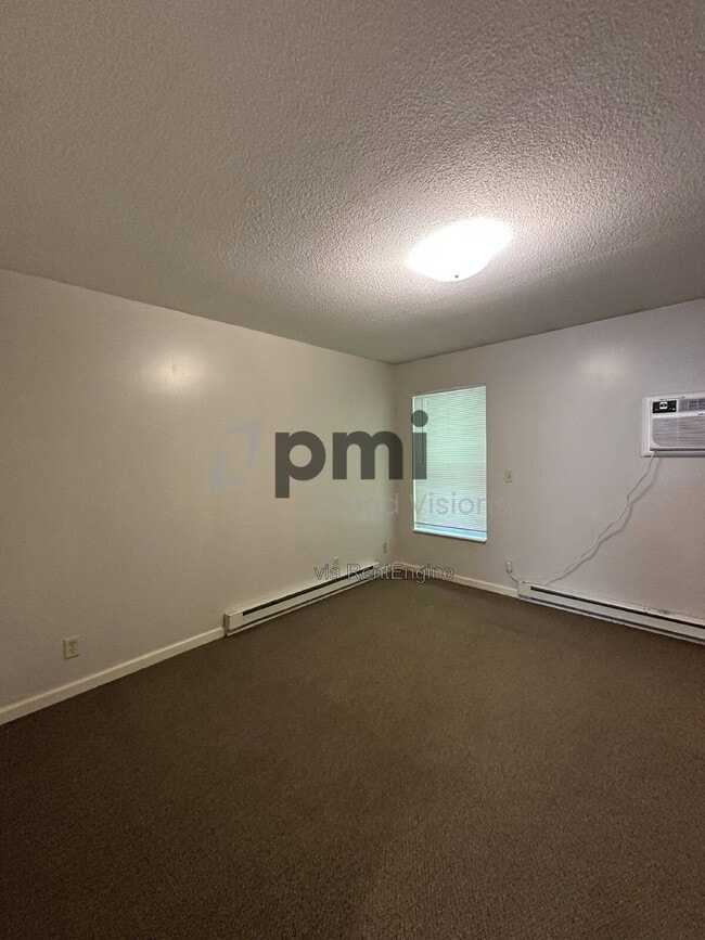 Building Photo - 1308 Arthur Ave