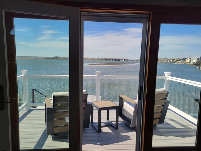 Building Photo - 8601 Fulton Ave