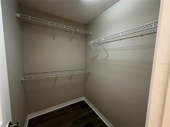 Building Photo - 9 Cedar Cir