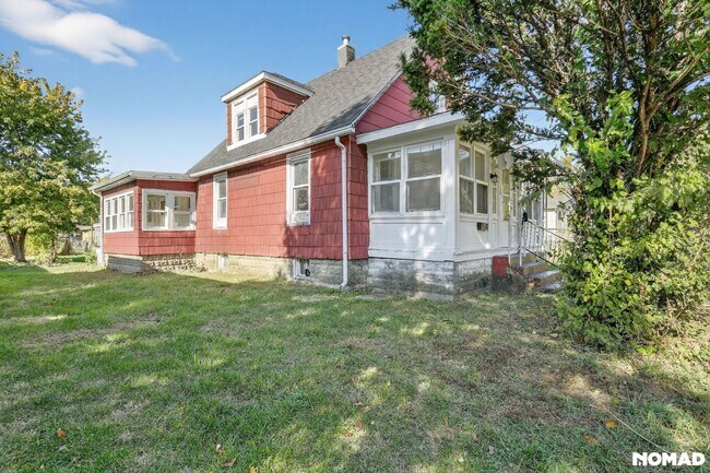 Building Photo - Charming 3BR House in Kankakee