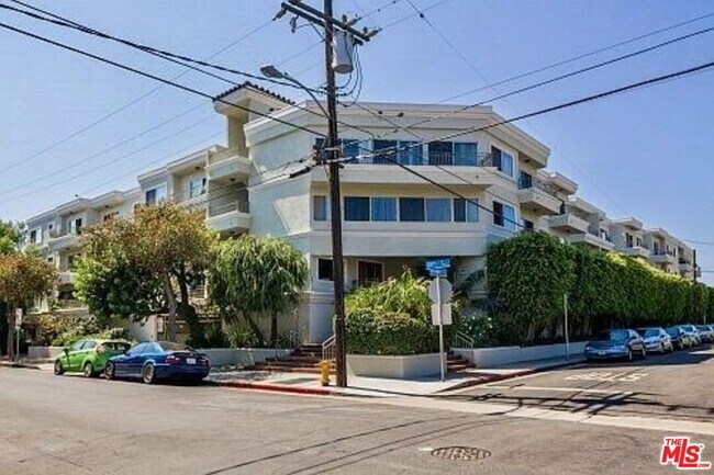 Building Photo - 1440 23rd St