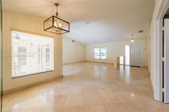 Building Photo - 1840 SW 135th Way