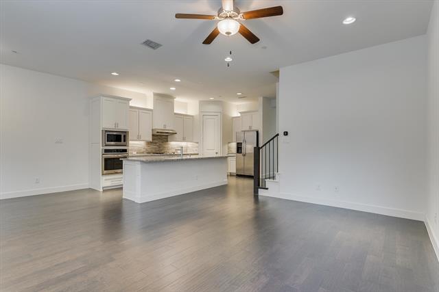 Building Photo - 4064 Washburne Dr