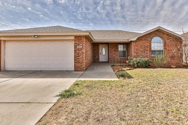 Building Photo - 811 11th St