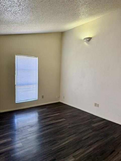 Building Photo - 3005 Parker Ln