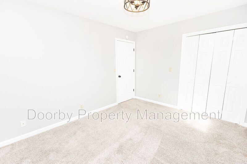 Building Photo - 6114 Sasha Ln