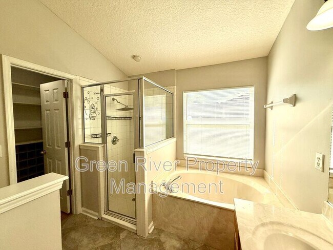 Building Photo - 1701 Covington Ln