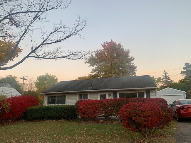 Building Photo - 1117 Kay Pkwy