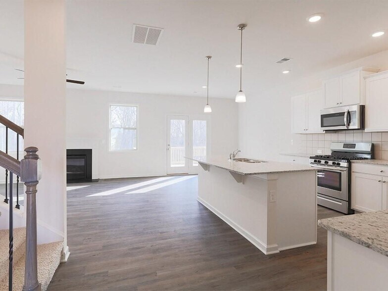 Building Photo - 114 Valimar Dr