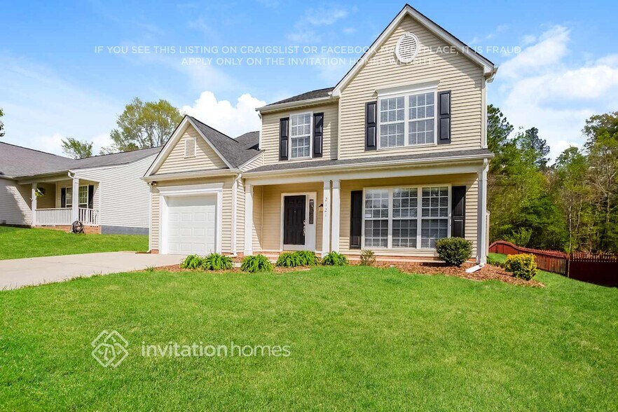 Building Photo - 2121 Mallard Green Pl
