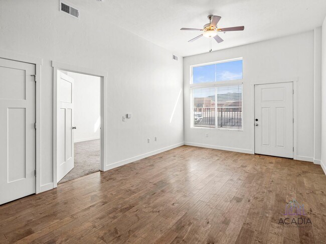 Building Photo - 172 W 1000 S