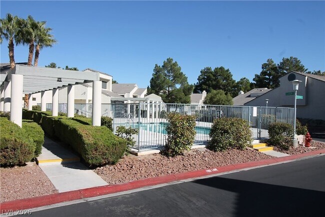 Building Photo - 2748 Lodestone Dr