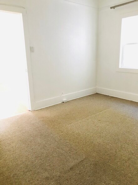 Building Photo - 1234 17th St