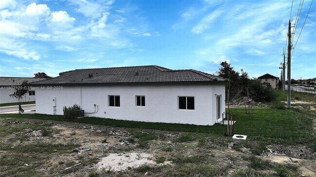 Building Photo - 24062 SW 116th Ct