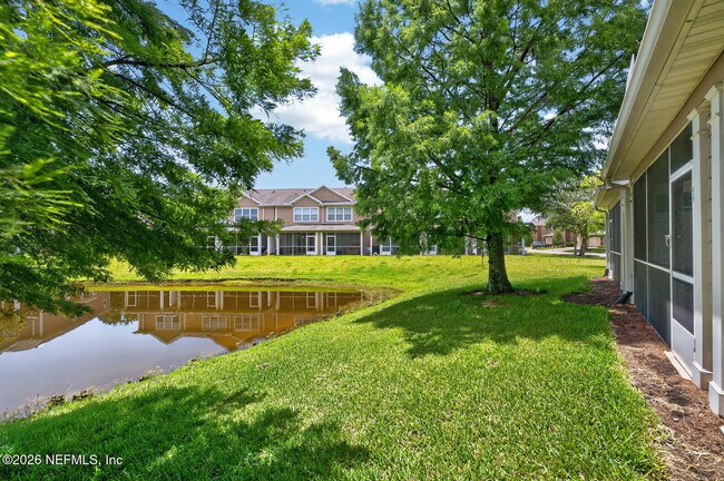 Building Photo - 4166 Highwood Dr