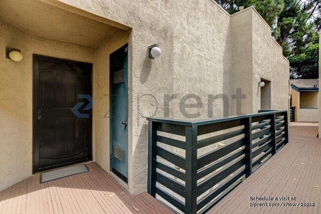 Building Photo - 9710 Mesa Springs Way