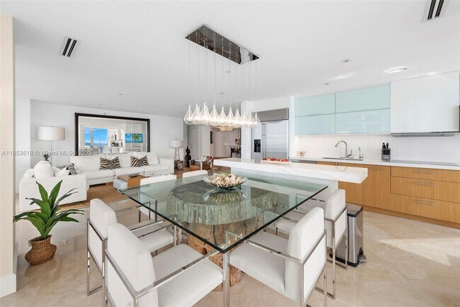 Building Photo - 4779 Collins Ave