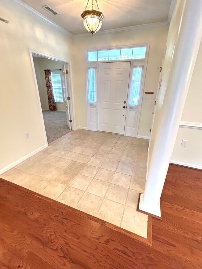 Building Photo - 3129 Gallahad Dr