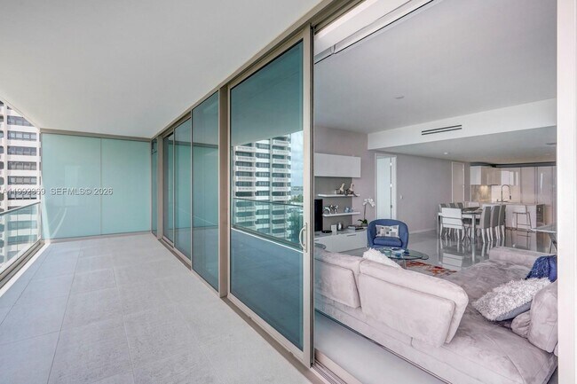 Building Photo - 10203 Collins Ave