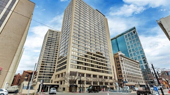 Building Photo - 44 W 300 S