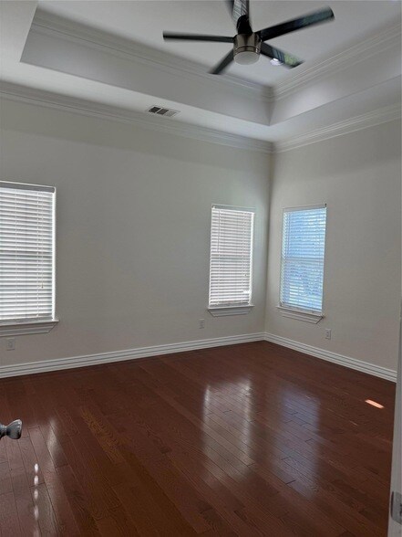 Building Photo - 398 Mesa Dr