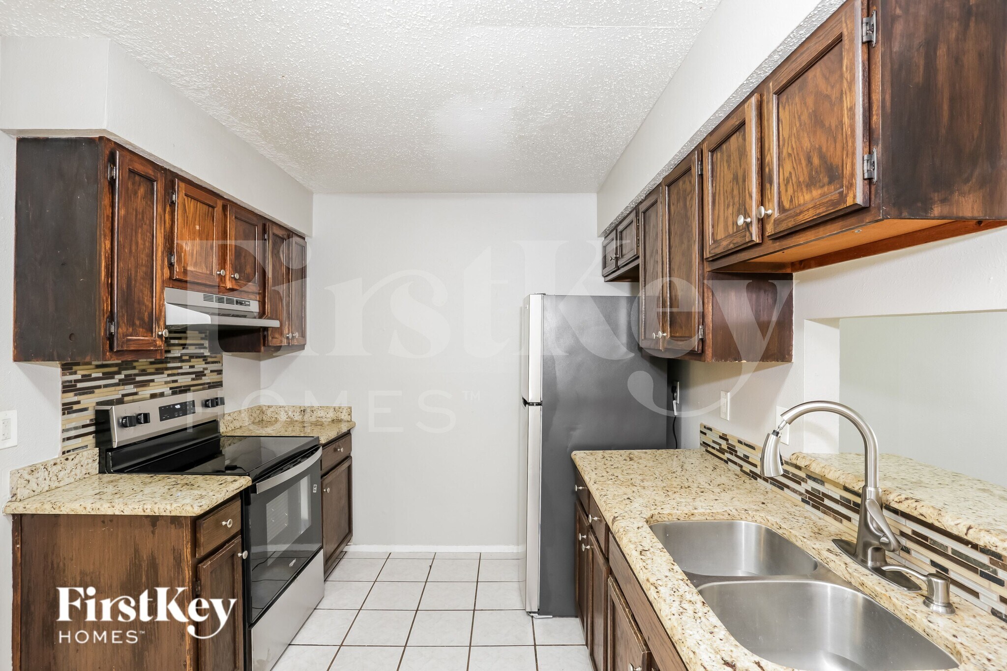 Building Photo - 612 Coolwood Ln