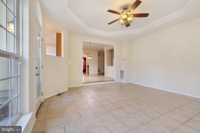 Building Photo - 15303 Glastonbury Way