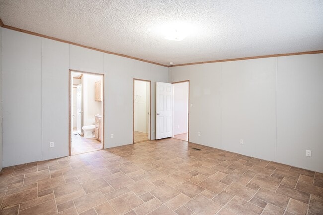 Building Photo - 30620 Vilma Ln