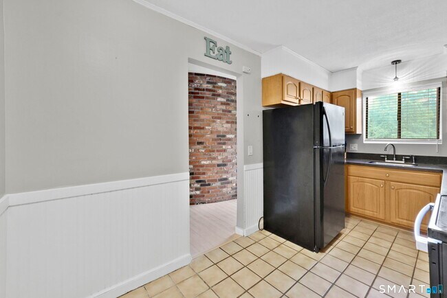 Building Photo - 3 Murphys Ln