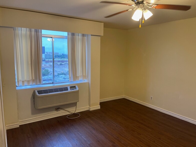 Building Photo - 7520 Hornwood Dr
