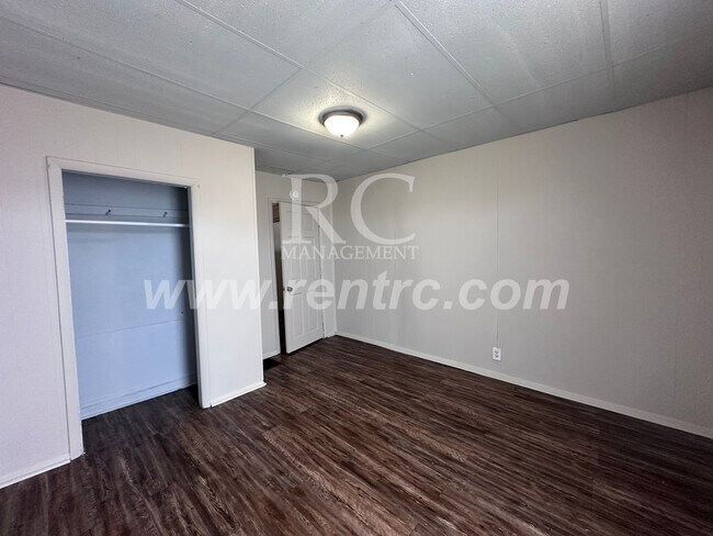 Building Photo - 511 Jackson-