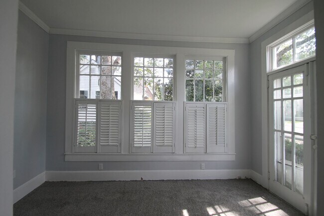 Building Photo - Exclusively Offered by Muse Realty Rentals, LLC