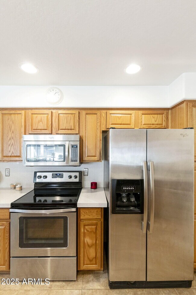 Building Photo - 4202 E Broadway Rd