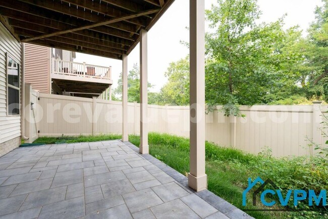 Building Photo - 8331 Kippis Rd