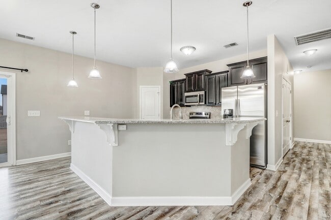 Building Photo - 228 Planters Ridge Dr