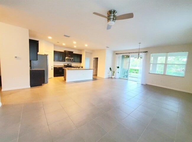 Building Photo - 17589 Garsalaso Cir