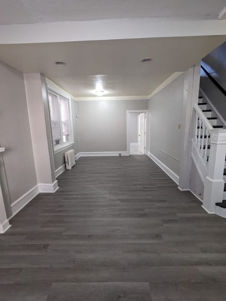 Building Photo - 155 N 56th St