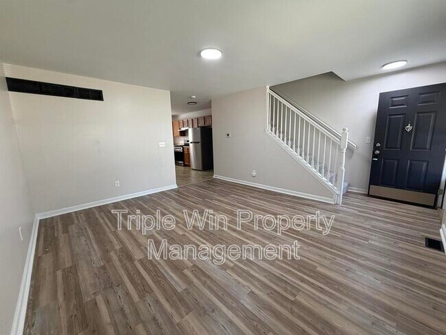Building Photo - 226 Diekamp Ln