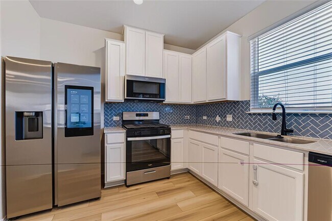 Building Photo - 4600 Alfano Loop