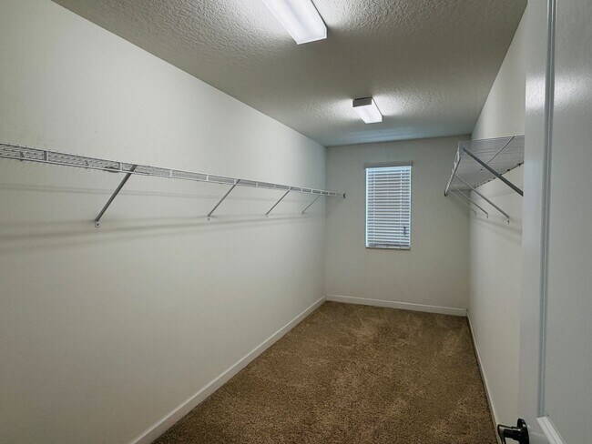 Building Photo - 4 Bed 2.5 Bath Single Family in Storey Lake