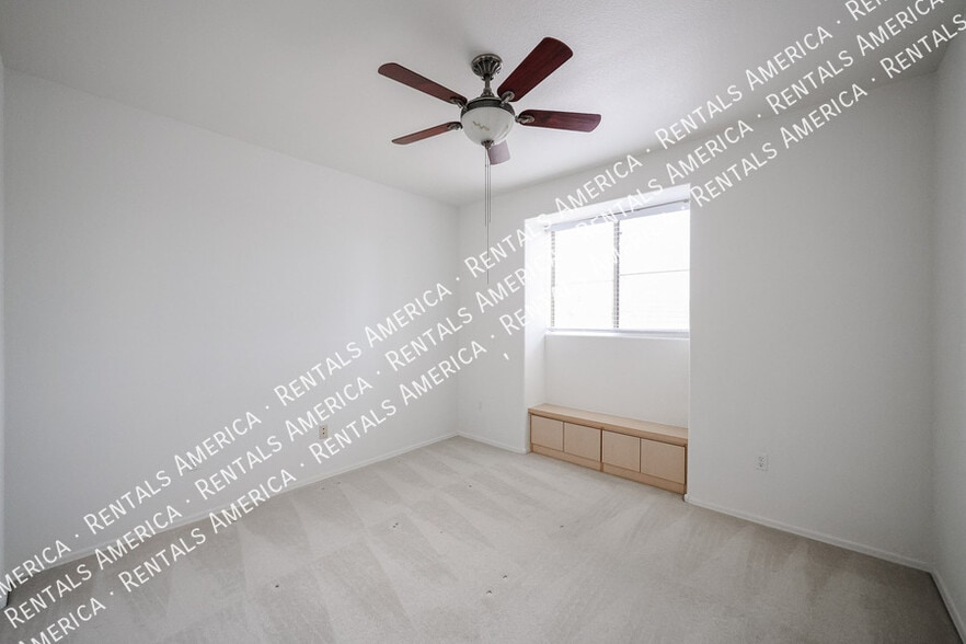 Building Photo - 5303 N 7th St